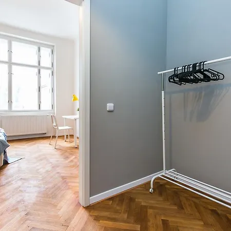 Apartments Andel شقة *