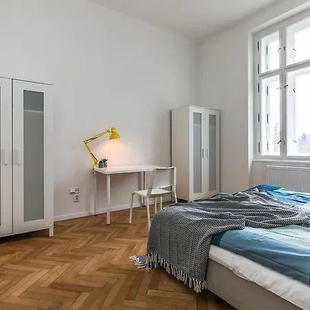 Apartments Andel شقة براغ