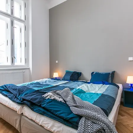 Apartments Andel Πράγα